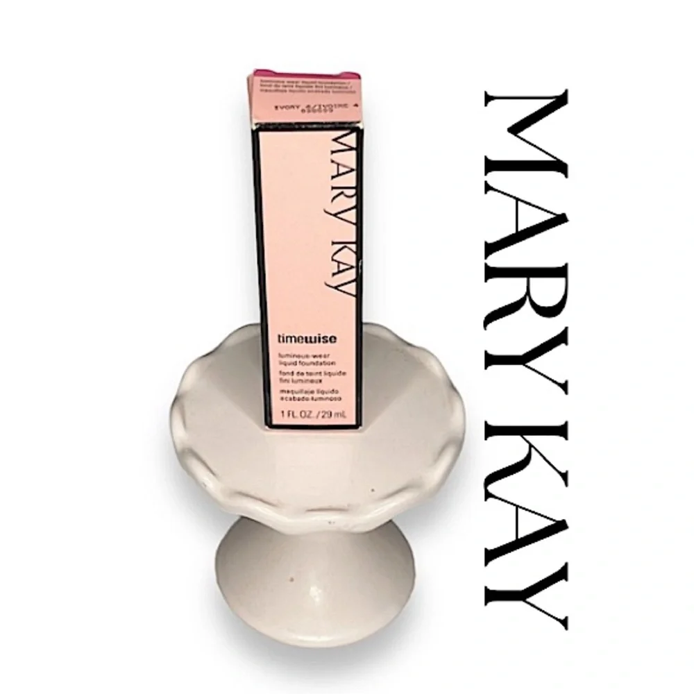 NIB! Mary Kay Luminous Ivory 4 Timewise Liquid Foundation #038699